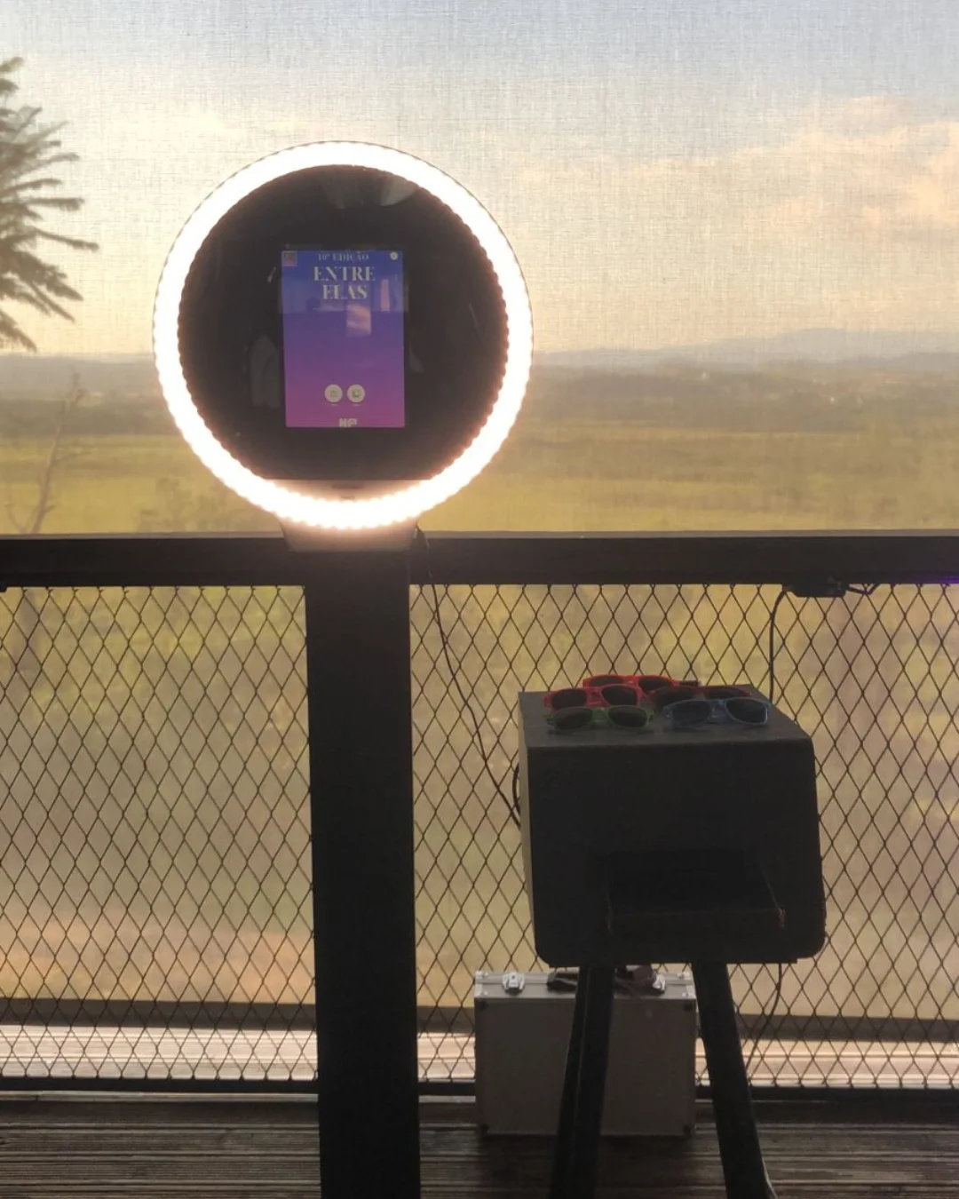 Totem ring light